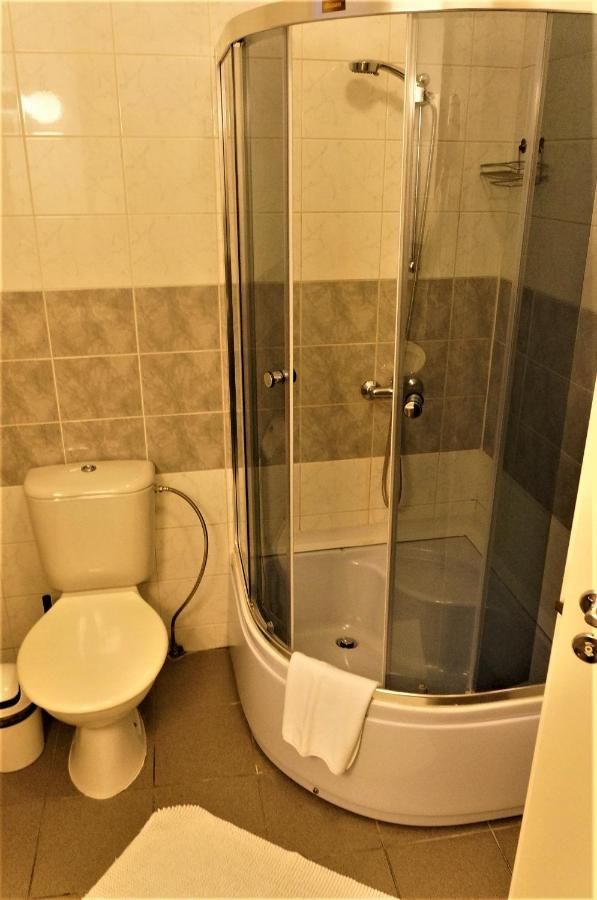 Отель Hotel Radharanė Каунас